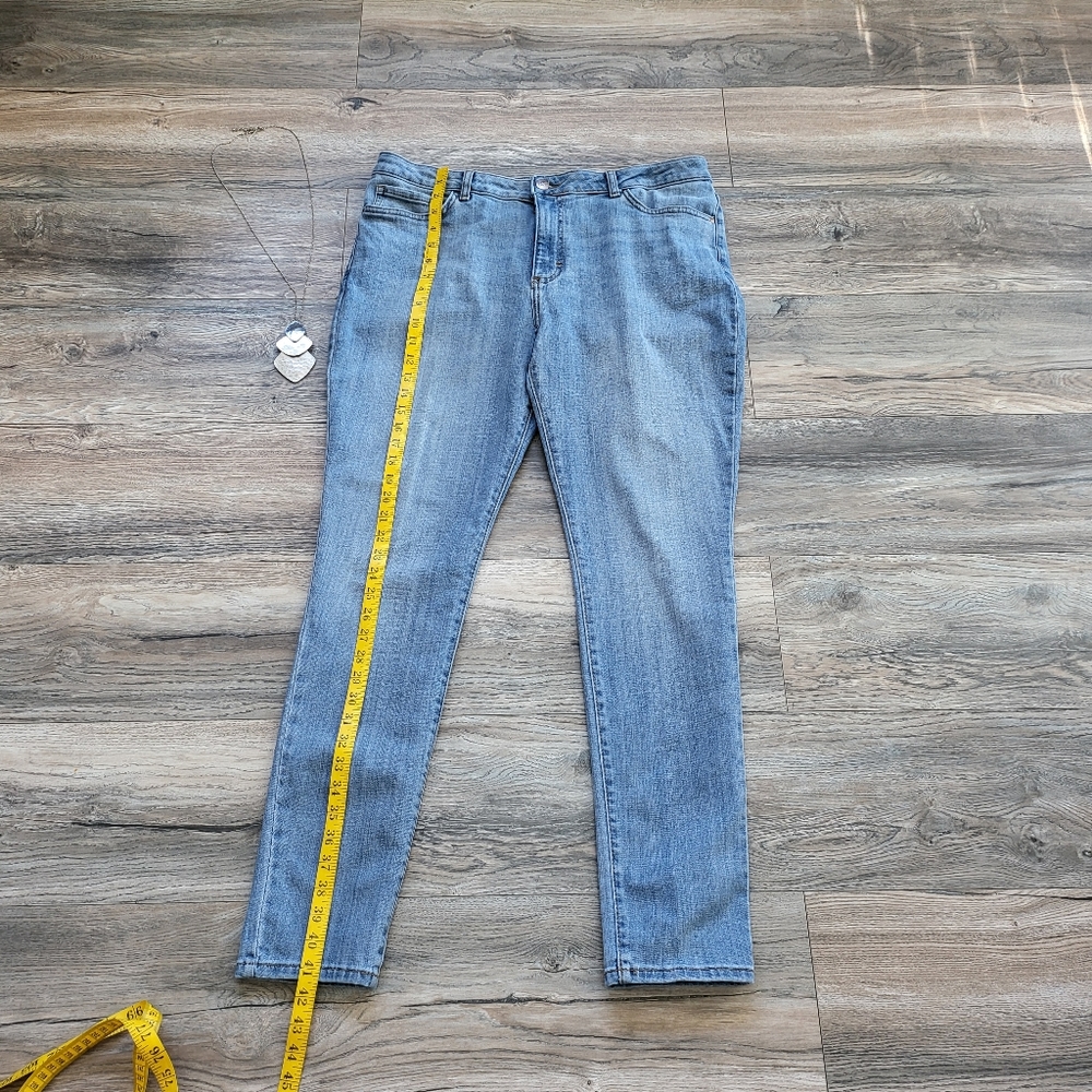 Lee Slim Fit Jeans - Picture 4 of 10